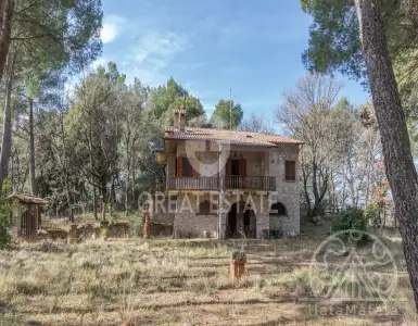Buy in Italy for 340000€