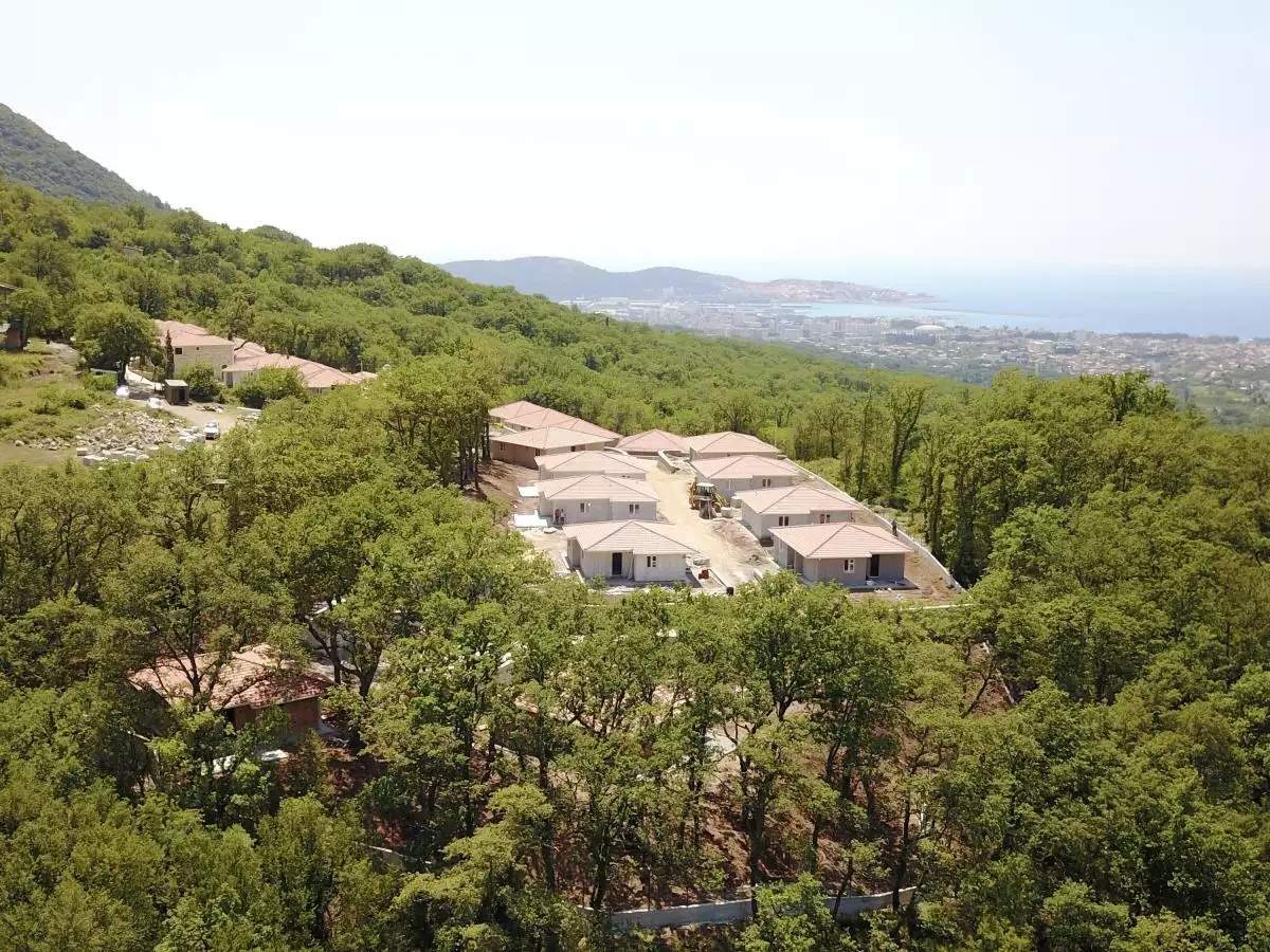 Land 1m² in Italy, Barga. Priced at 675000€ rent photo-12