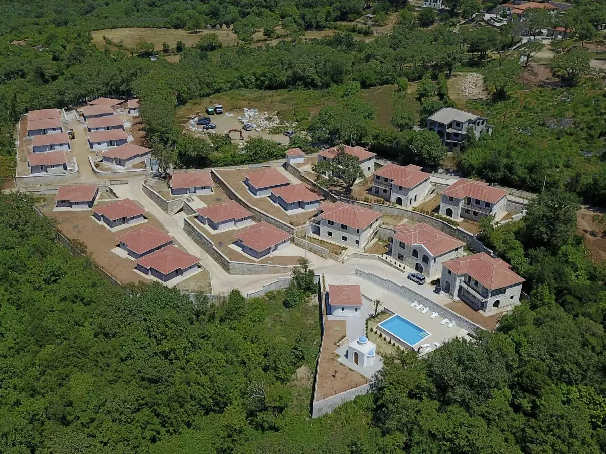 Land 1m² in Italy, Barga. Priced at 675000€ rent photo-15