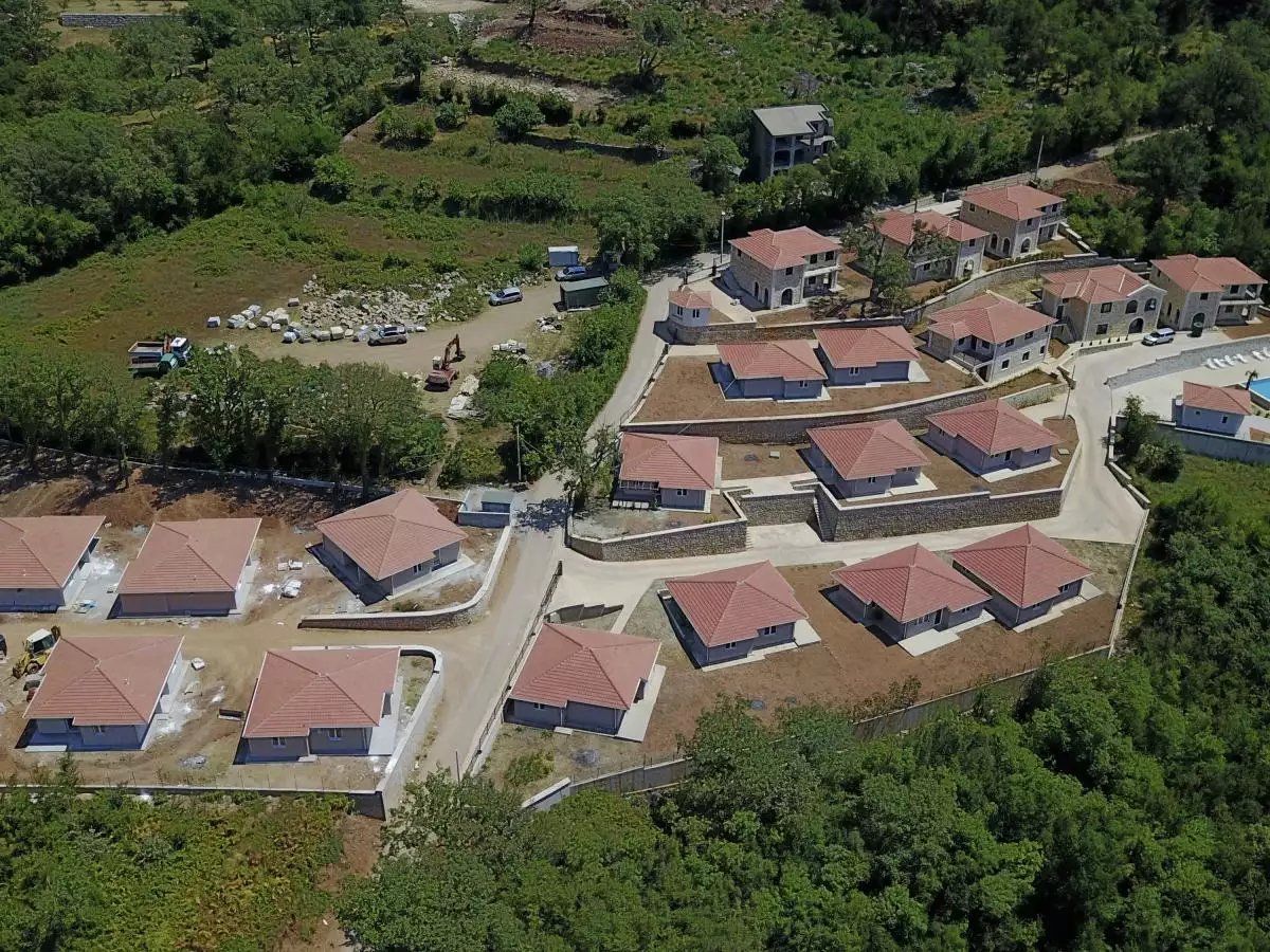 Land 1m² in Italy, Barga. Priced at 675000€ rent photo-21