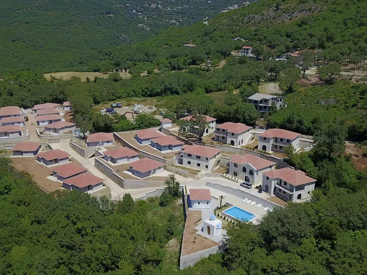 Land 1m² in Italy, Barga. Priced at 675000€ rent photo-22