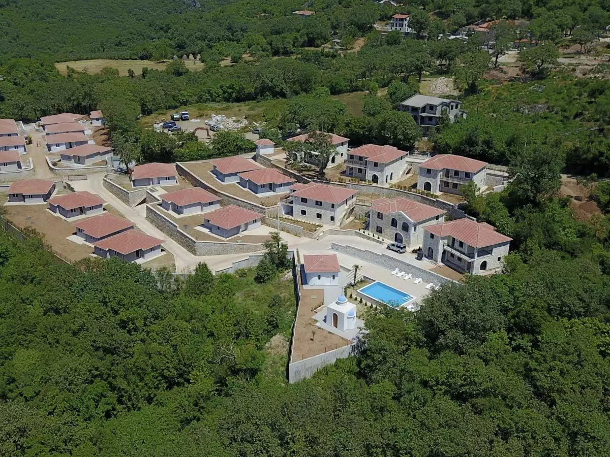 Land 1m² in Italy, Barga. Priced at 675000€ rent photo-23