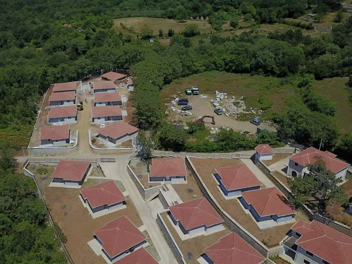 Land 1m² in Italy, Barga. Priced at 675000€ rent photo-24