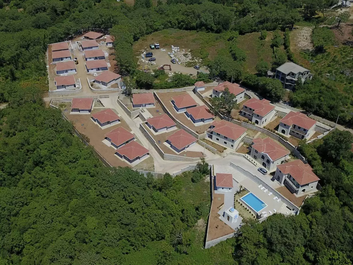 Land 1m² in Italy, Barga. Priced at 675000€ rent photo-31