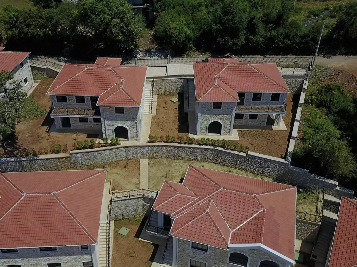 Land 1m² in Italy, Barga. Priced at 675000€ rent photo-32