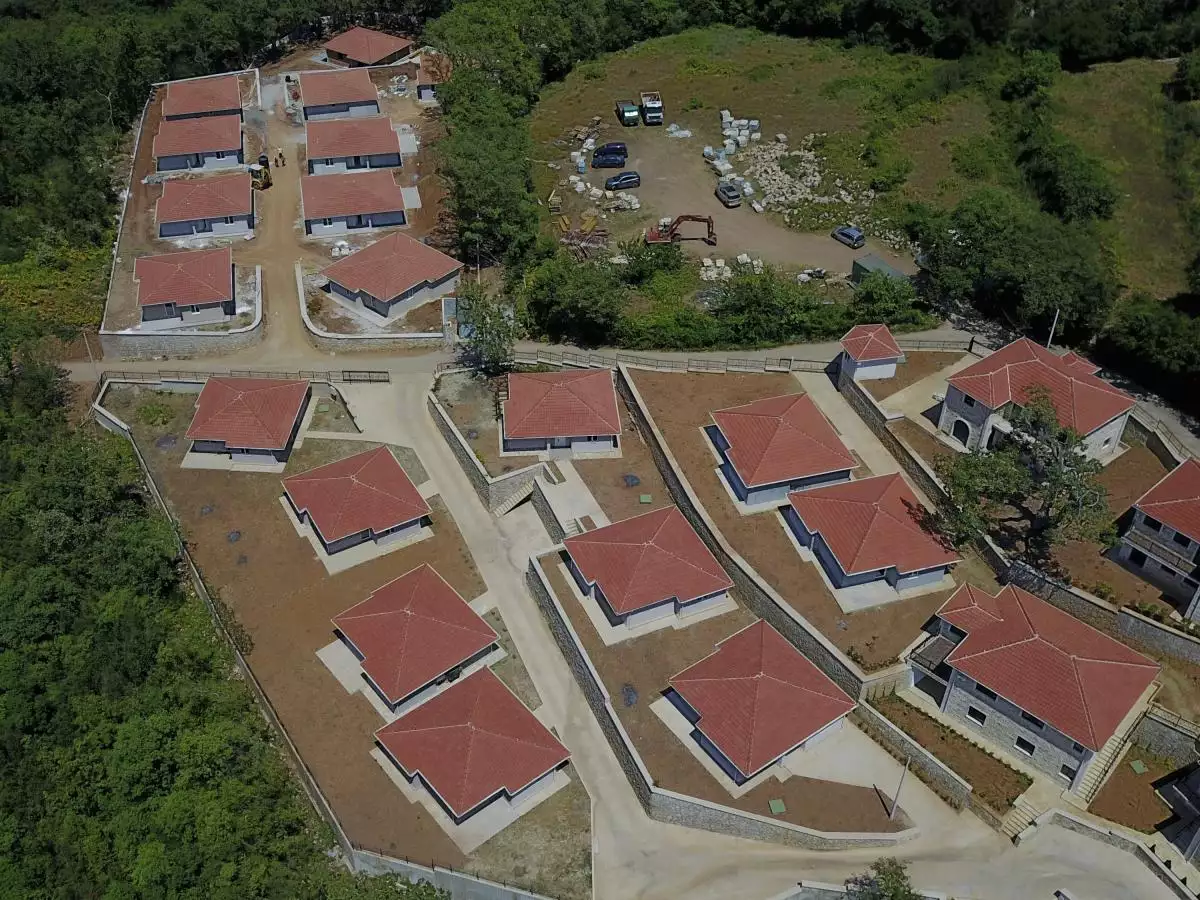 Land 1m² in Italy, Barga. Priced at 675000€ rent photo-33