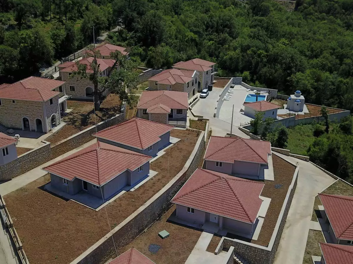 Land 1m² in Italy, Barga. Priced at 675000€ rent photo-36
