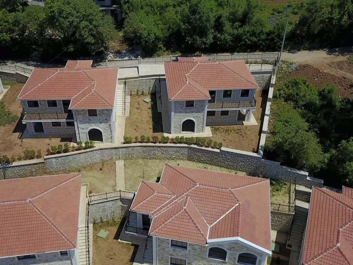 Land 1m² in Italy, Barga. Priced at 675000€ rent photo-38