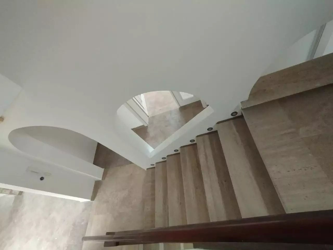 House 337m² in Montenegro, Becici. Priced at 430000€ rent photo-18