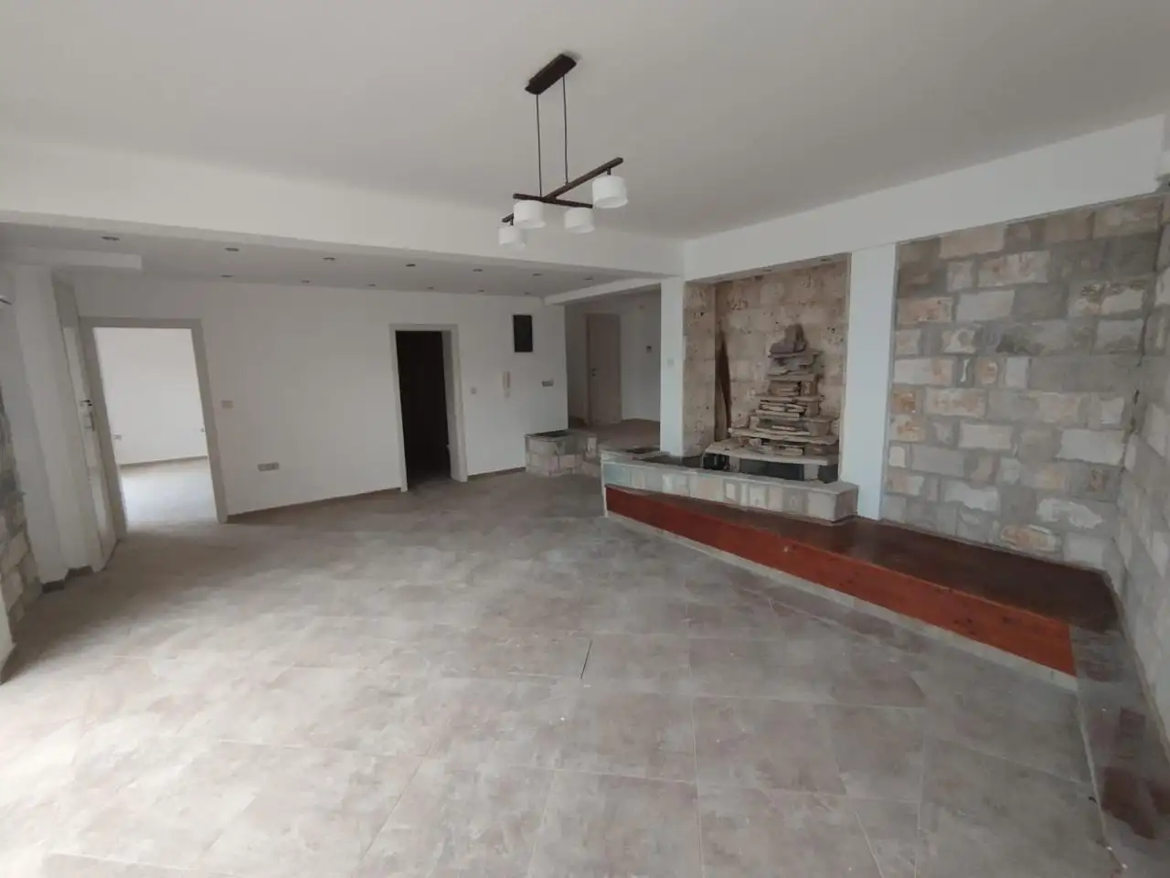 House 337m² in Montenegro, Becici. Priced at 430000€ rent photo-33