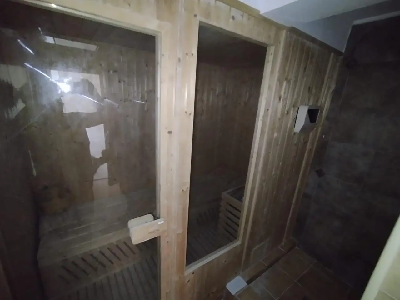 House 337m² in Montenegro, Becici. Priced at 430000€ rent photo-34