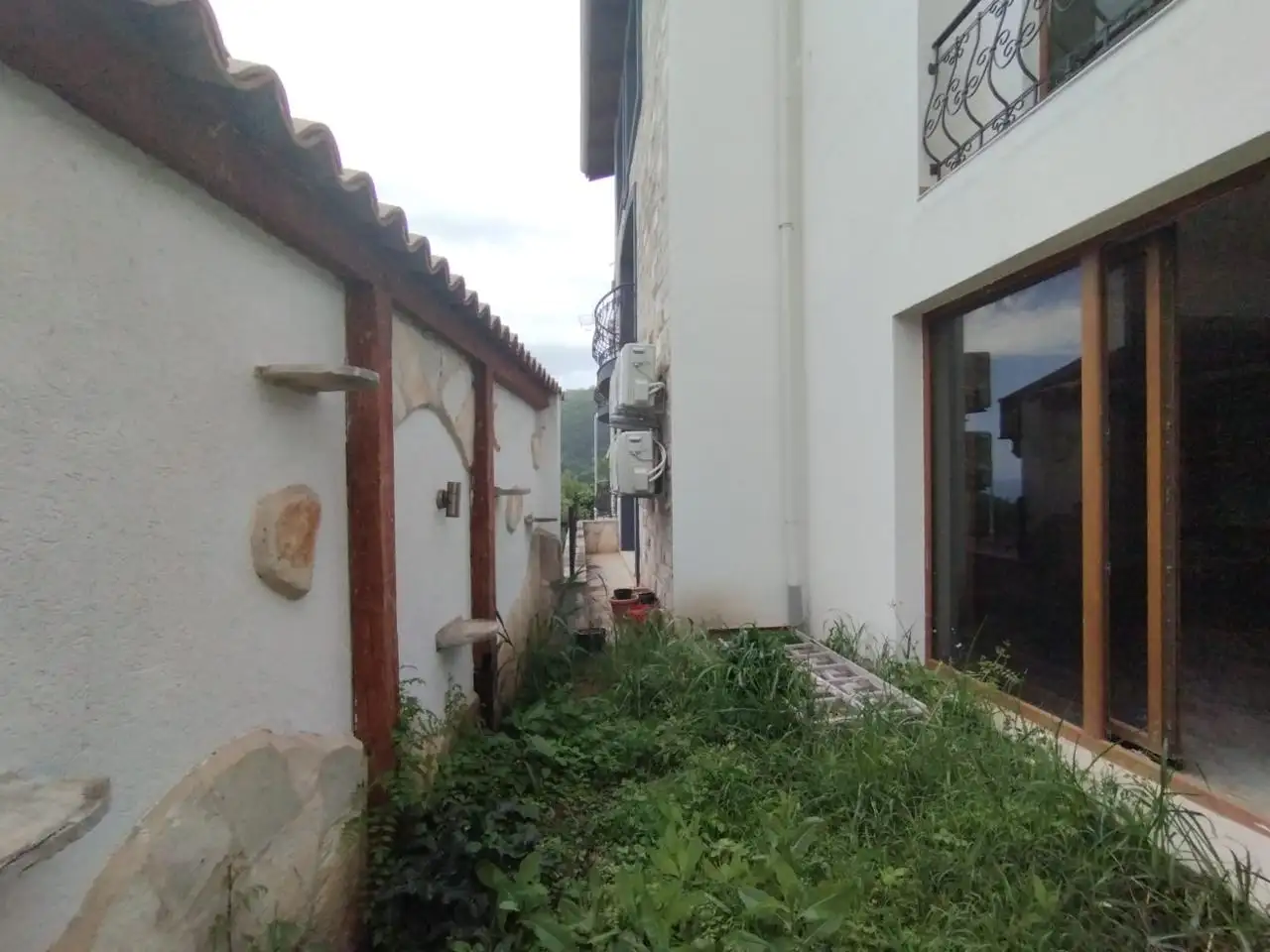 House 337m² in Montenegro, Becici. Priced at 430000€ rent photo-35