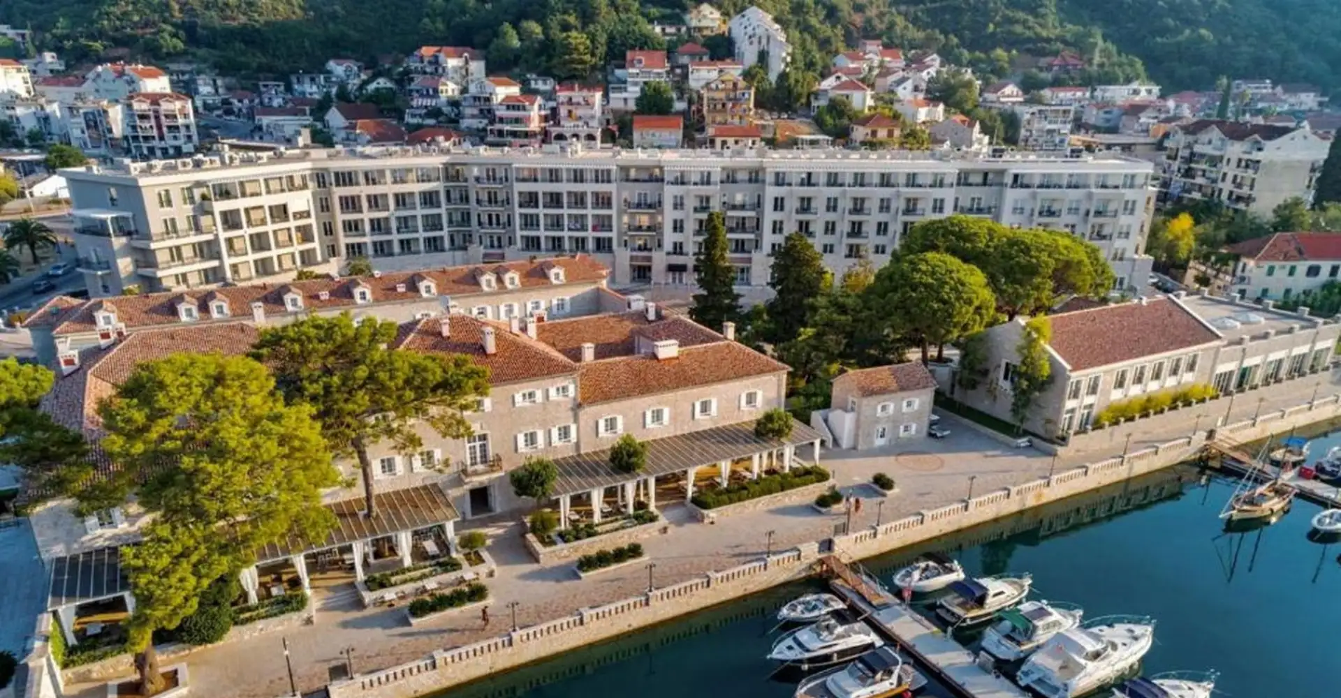 Flat 99m² in Montenegro, Meljine. Priced at 572000€ rent photo-1