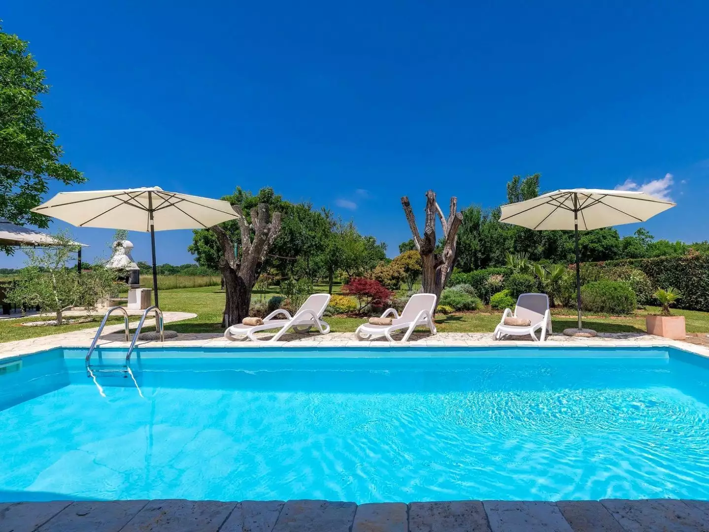 Villa 382m² in Croatia, Buje. Priced at 780000€ rent photo-5