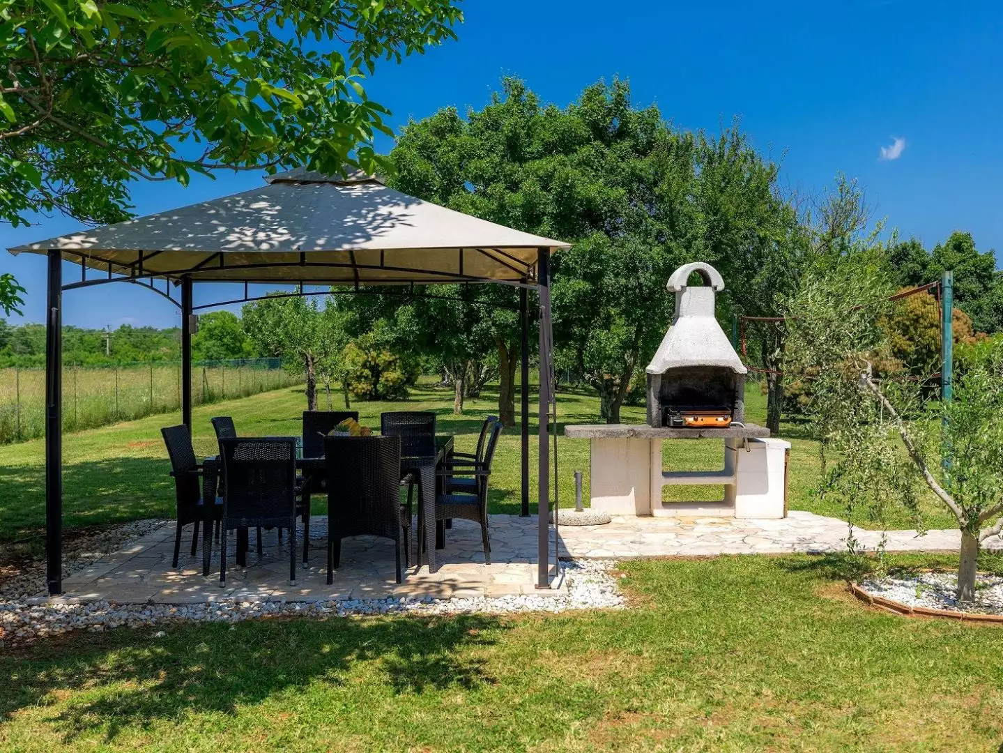 Villa 382m² in Croatia, Buje. Priced at 780000€ rent photo-8