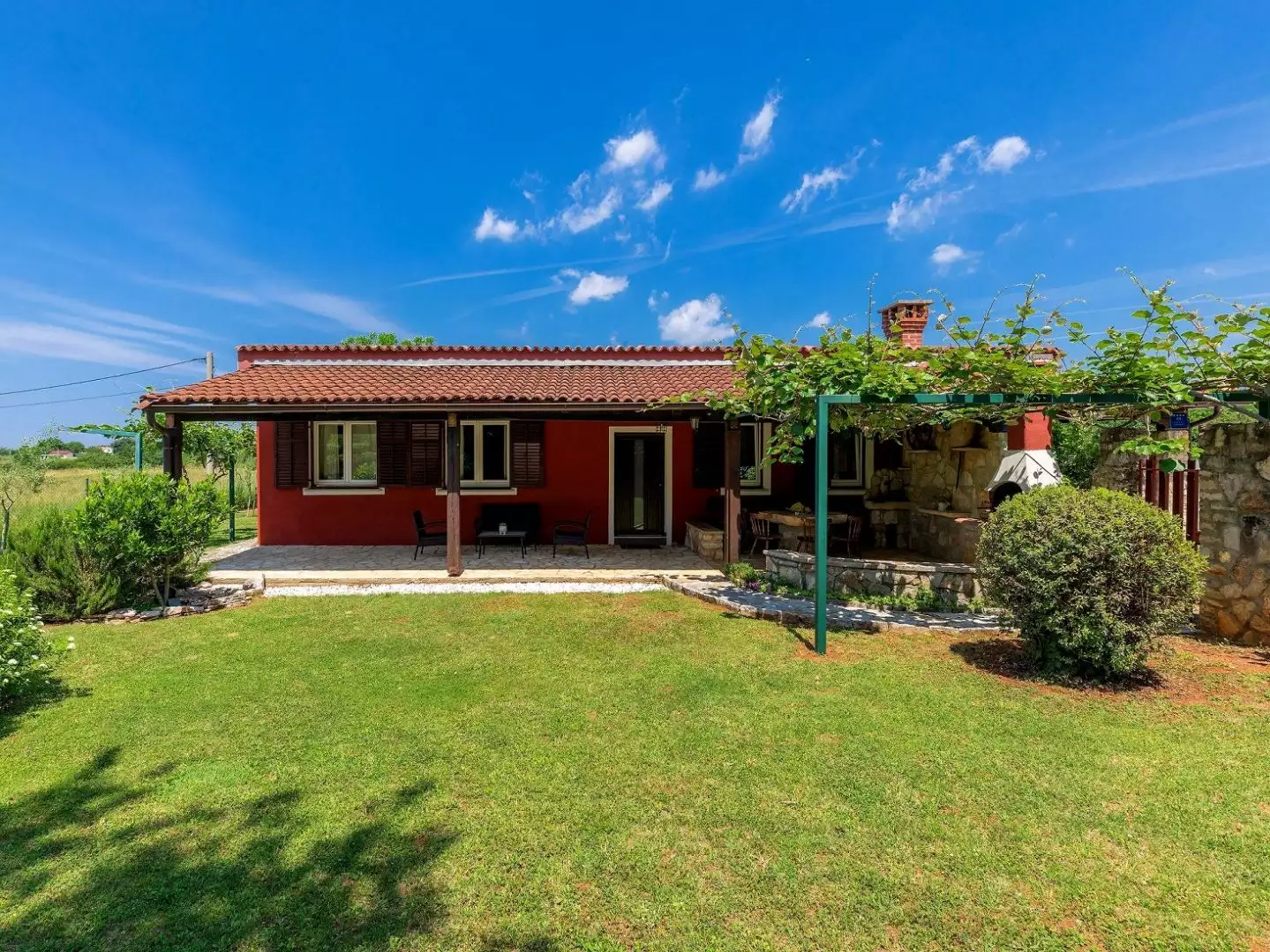 Villa 382m² in Croatia, Buje. Priced at 780000€ rent photo-11