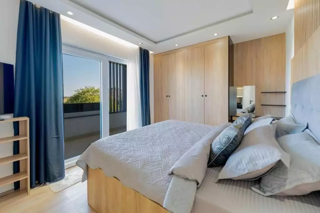Villa 175m² in Croatia, Medulin. Priced at 690000€ rent photo-18