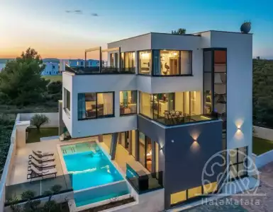 Buy in Croatia for 2250000€