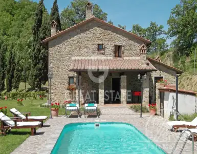 Buy in Italy for 1400000€