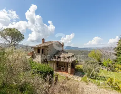 Buy in Italy for 550000€