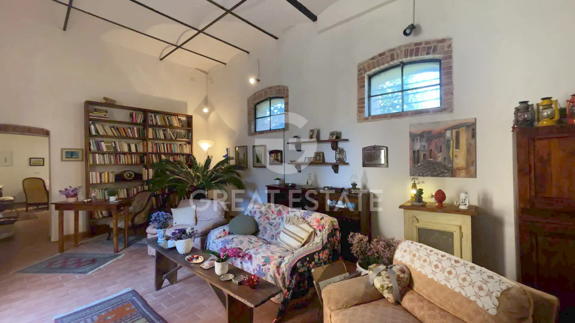 House 460m² in Italy, Siena. Priced at 950000€ rent photo-12
