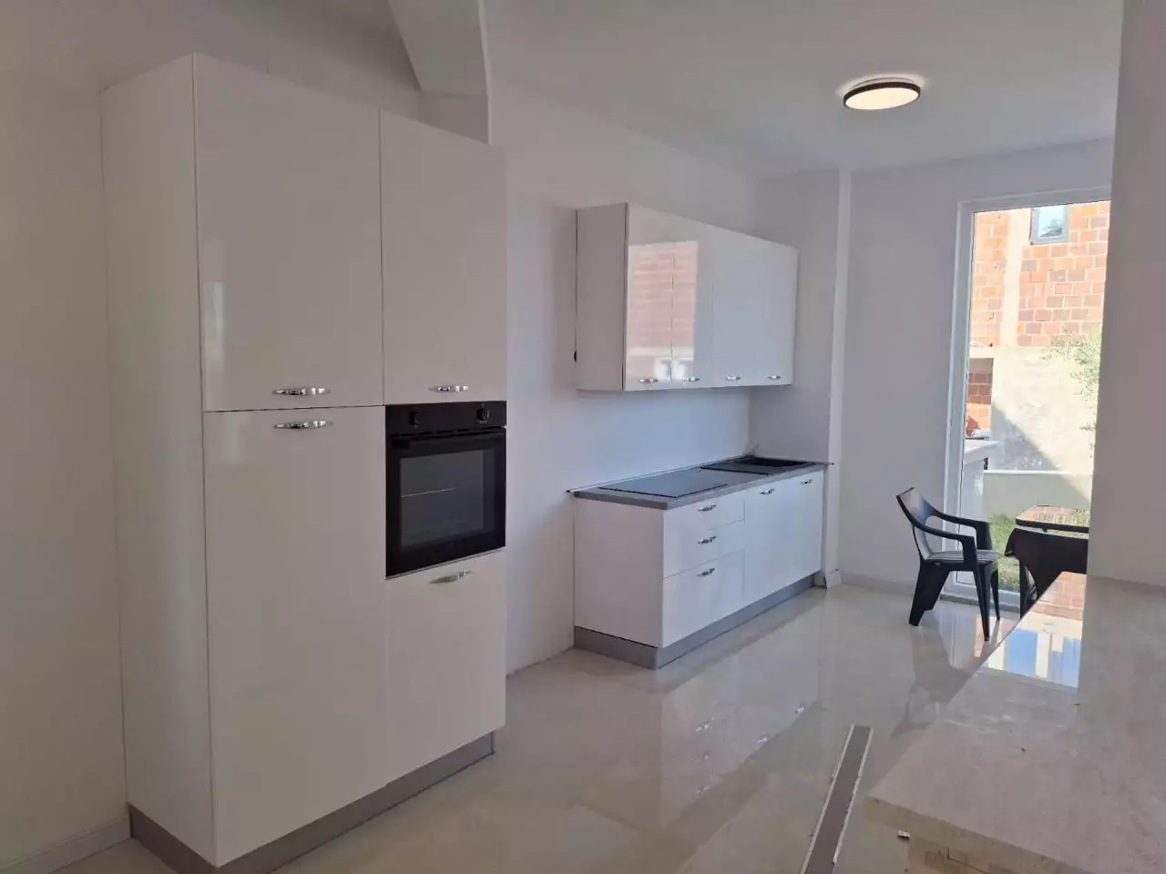 House 454m² in Montenegro, Krasici. Priced at 350000€ rent photo-9
