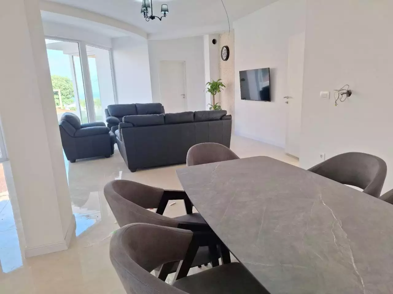 House 454m² in Montenegro, Krasici. Priced at 350000€ rent photo-10