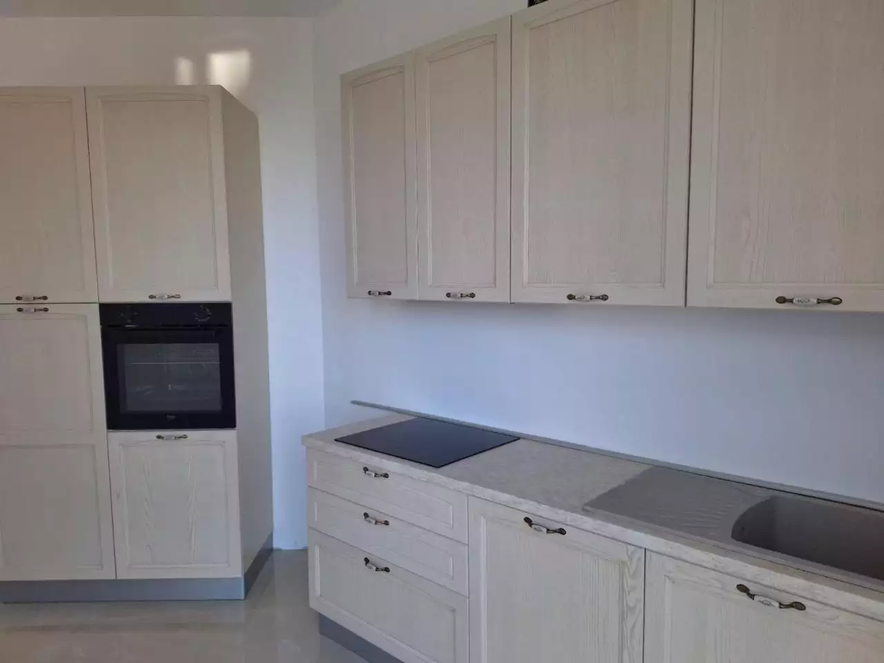 House 454m² in Montenegro, Krasici. Priced at 350000€ rent photo-19