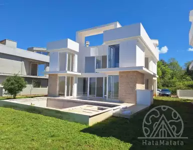 Buy in Montenegro for 350000€
