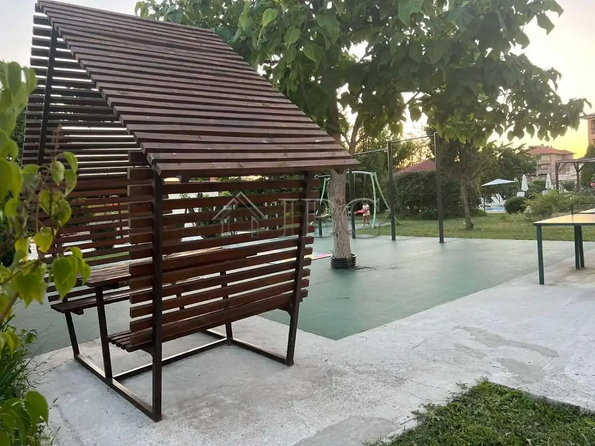 Flat 50m² in Bulgaria, Aheloy. Priced at 47000€ rent photo-3