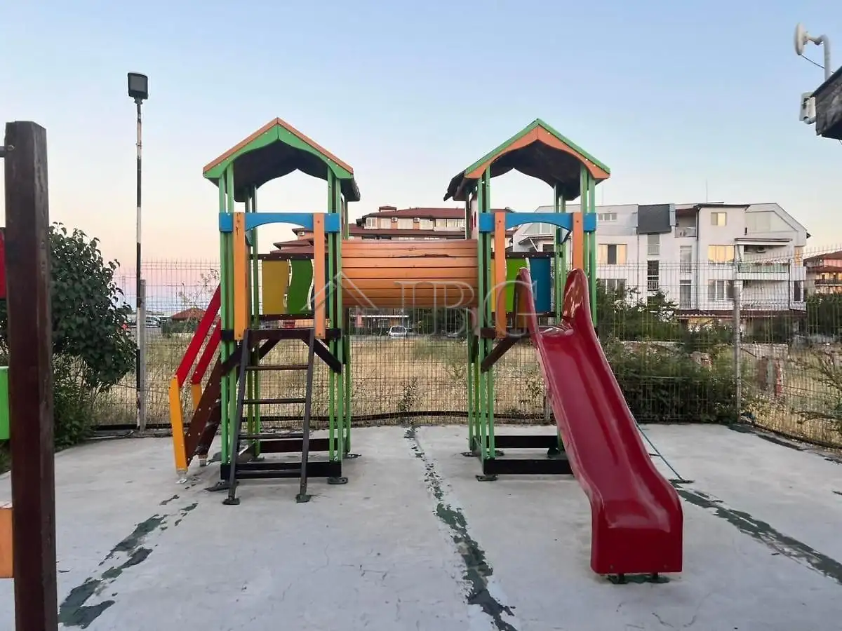 Flat 50m² in Bulgaria, Aheloy. Priced at 47000€ rent photo-6