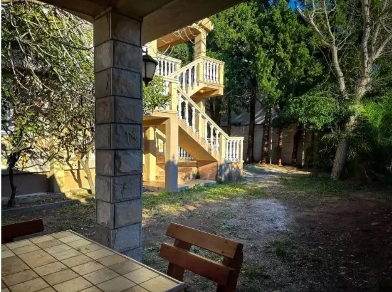 House 150m² in Montenegro, Sutomore. Priced at 220000€ rent photo-3
