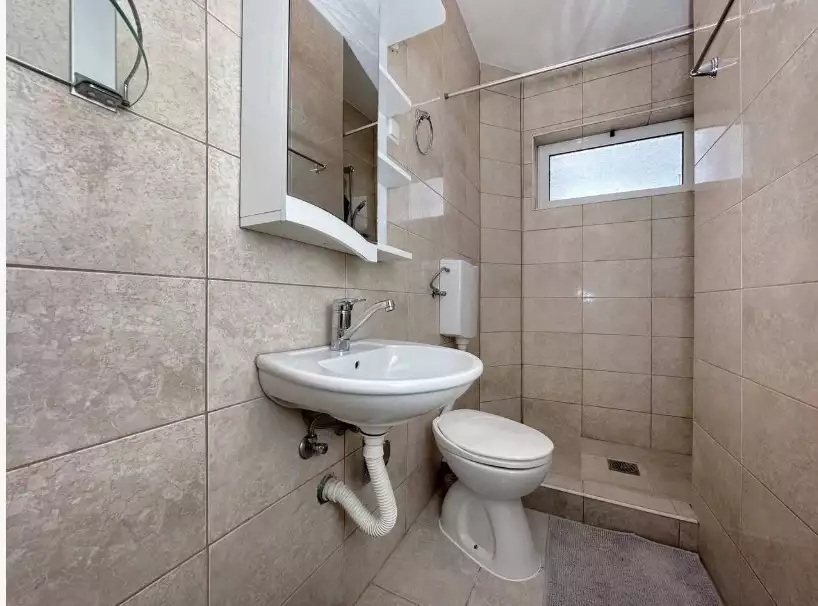 House 150m² in Montenegro, Sutomore. Priced at 220000€ rent photo-14