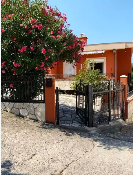 House 128m² in Montenegro, Sutomore. Priced at 195000€ rent photo-5