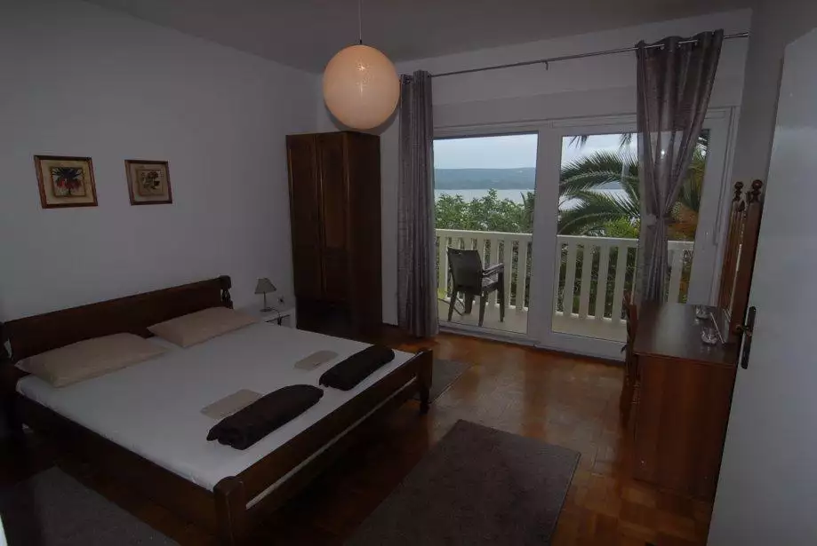 Villa 200m² in Croatia, Nemira. Priced at 1100000€ rent photo-9