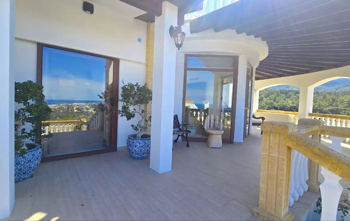 Villa 275m² in Cyprus, Esentepe. Priced at 620100€ rent photo-6