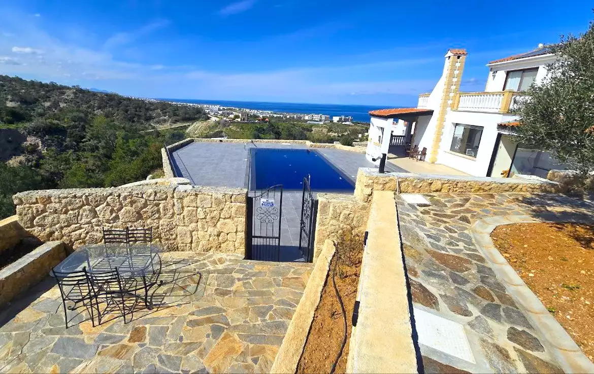 Villa 275m² in Cyprus, Esentepe. Priced at 620100€ rent photo-8