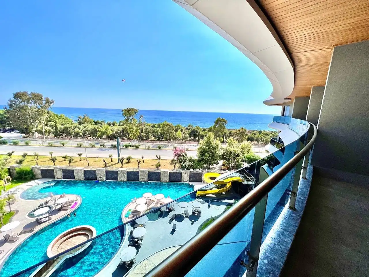 Flat 55m² in Turkey, Kargicak. Priced at 181500€ rent photo-28