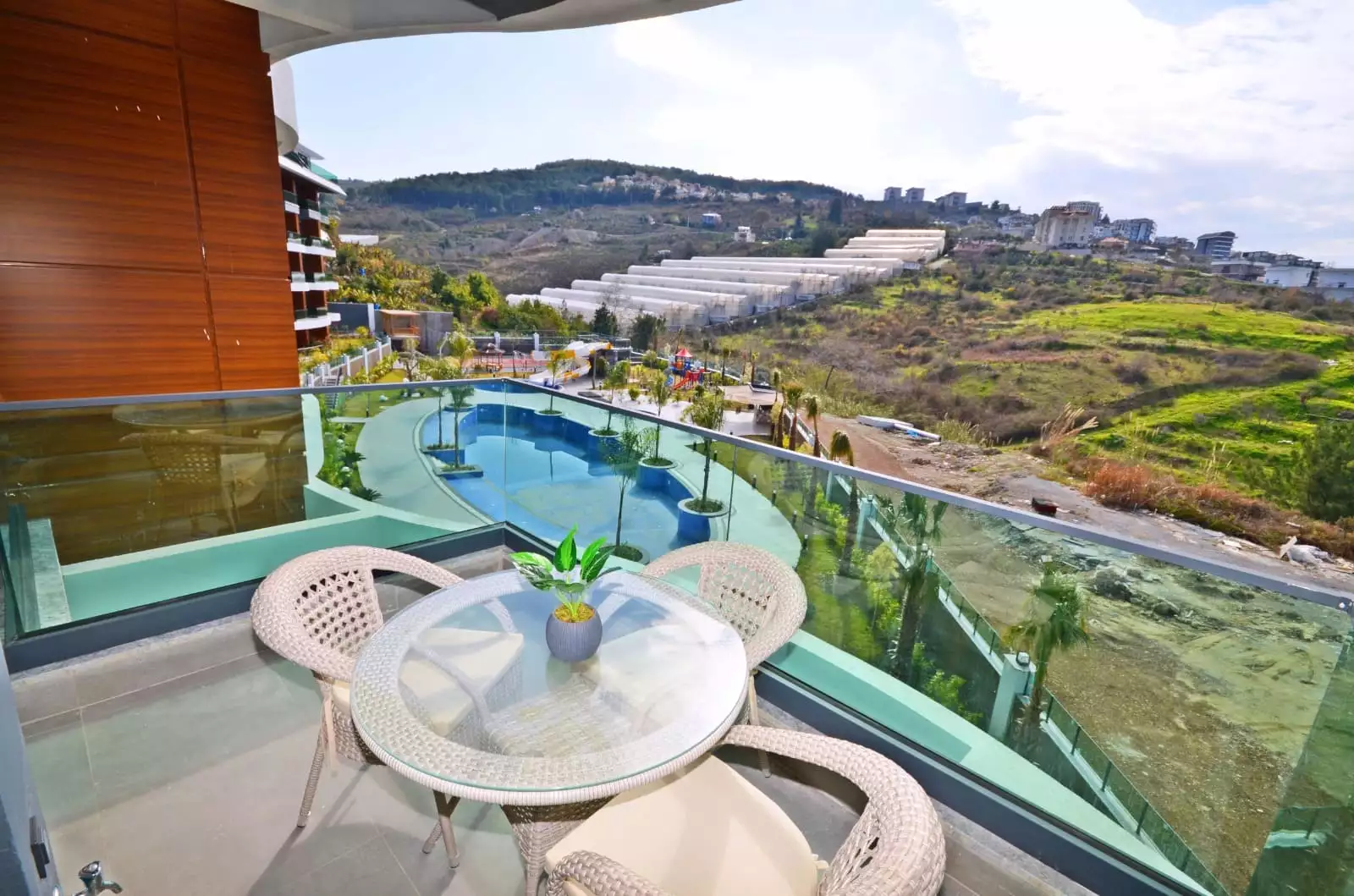 Flat 55m² in Turkey, Kargicak. Priced at 100000€ rent photo-25