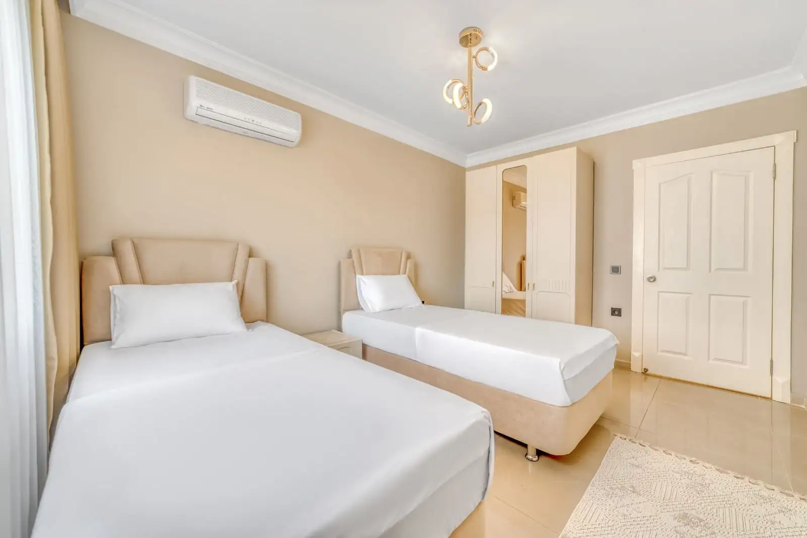 Flat 125m² in Turkey, Oba. Priced at 165000€ rent photo-26