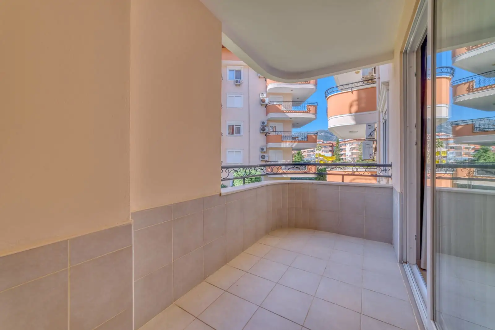 Flat 125m² in Turkey, Oba. Priced at 165000€ rent photo-28