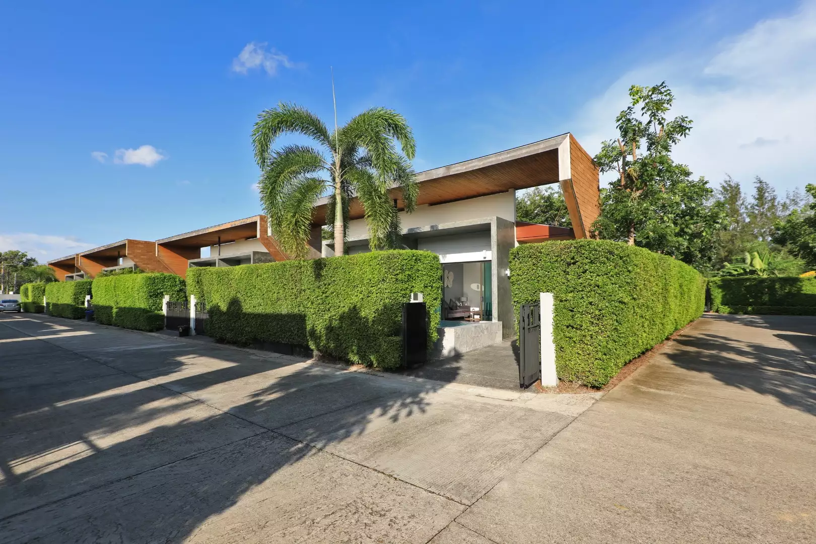 Townhouse 118m² in Thailand, Phuket. Priced at 187000€ rent photo-5