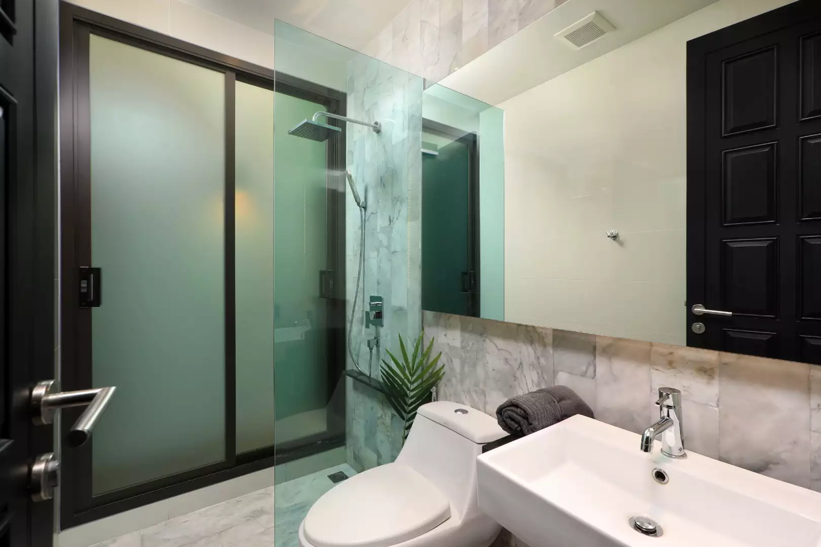 Townhouse 118m² in Thailand, Phuket. Priced at 187000€ rent photo-19