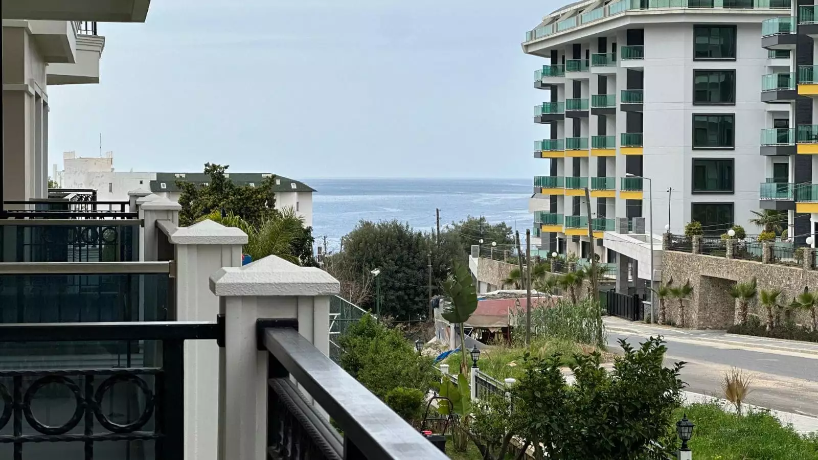Flat 110m² in Turkey, Kargicak. Priced at 236500€ rent photo-17