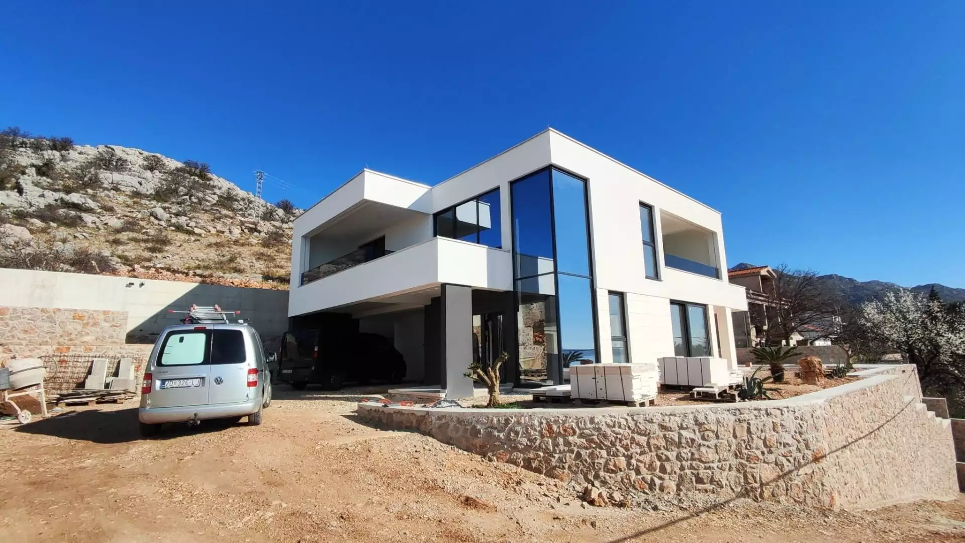 Villa 180m² in Croatia, Starigrad. Priced at 1050000€ rent photo-4