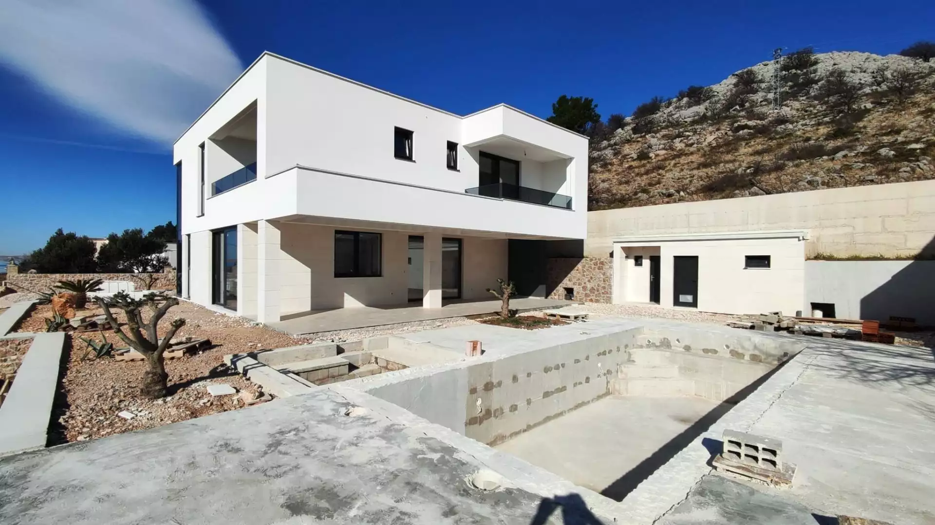 Villa 180m² in Croatia, Starigrad. Priced at 1050000€ rent photo-5