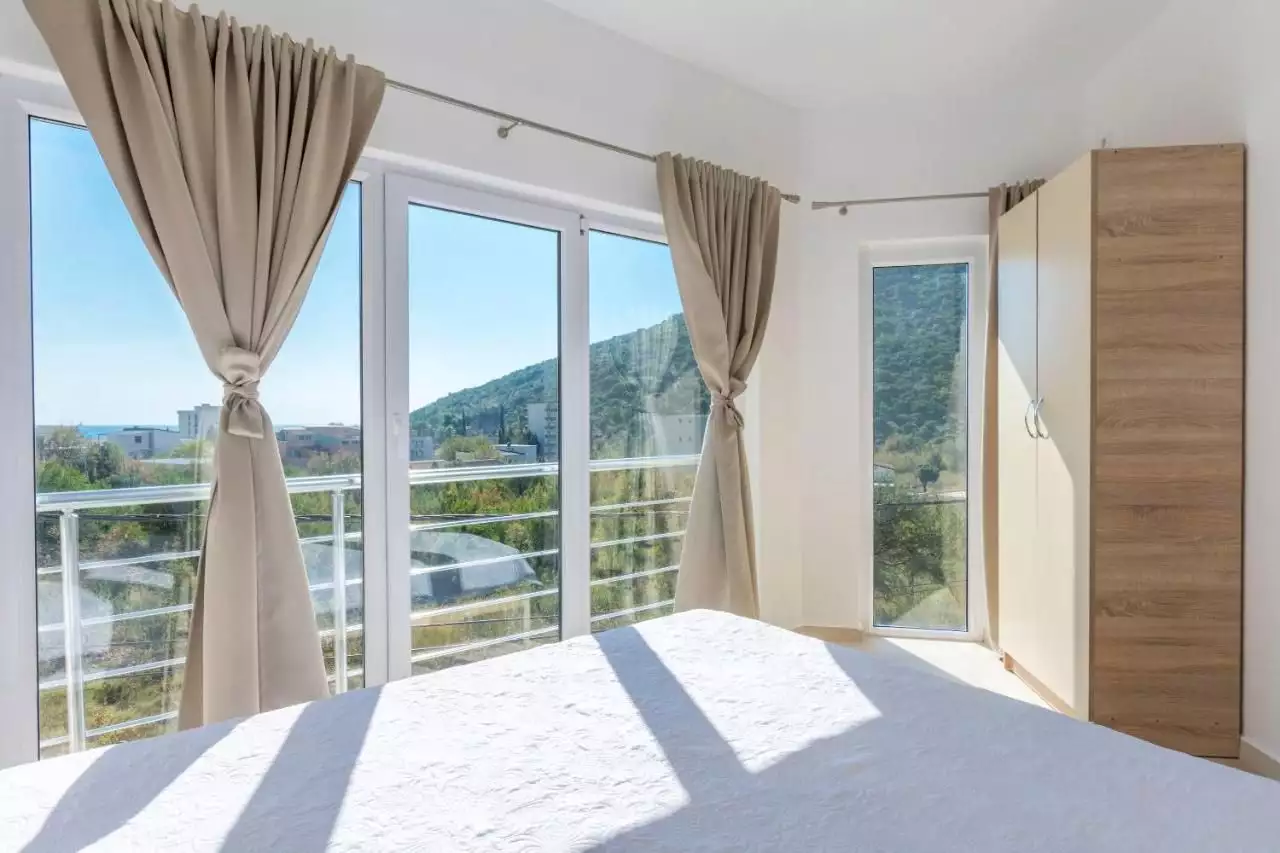 Hotels 575m² in Montenegro, Can. Priced at 800000€ rent photo-1
