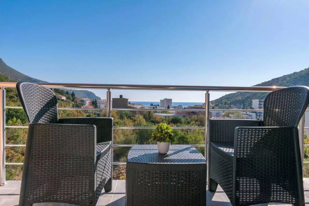 Hotels 575m² in Montenegro, Can. Priced at 800000€ rent photo-12