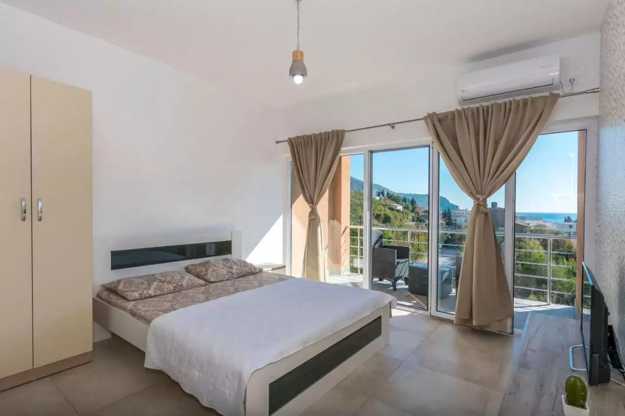 Hotels 575m² in Montenegro, Can. Priced at 800000€ rent photo-19