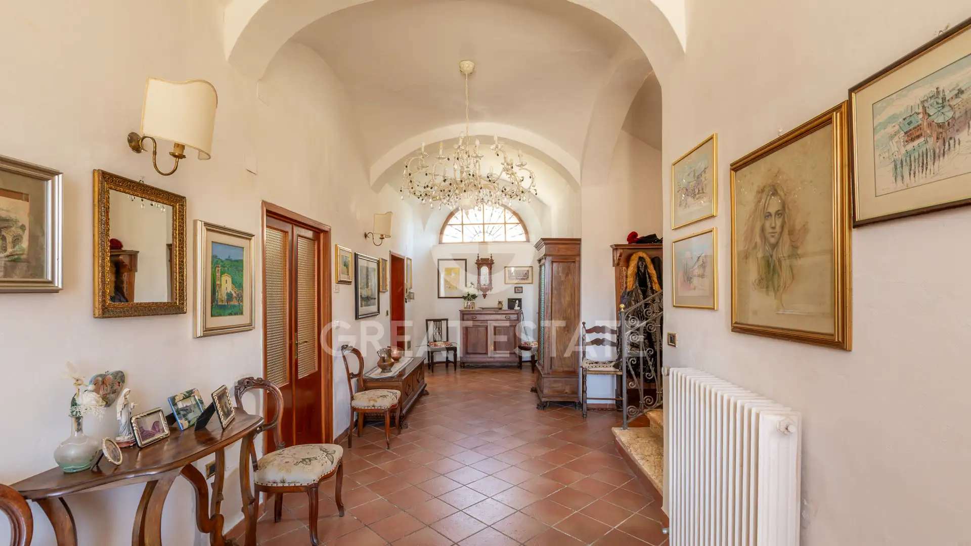 Villa 570m² in Italy, Siena. Priced at 1100000€ rent photo-11